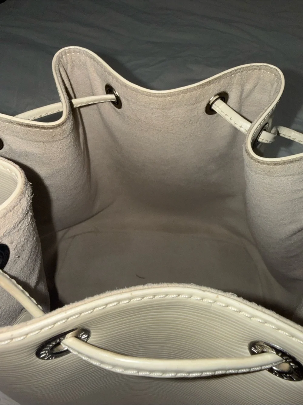 Louis Vuitton preloved see